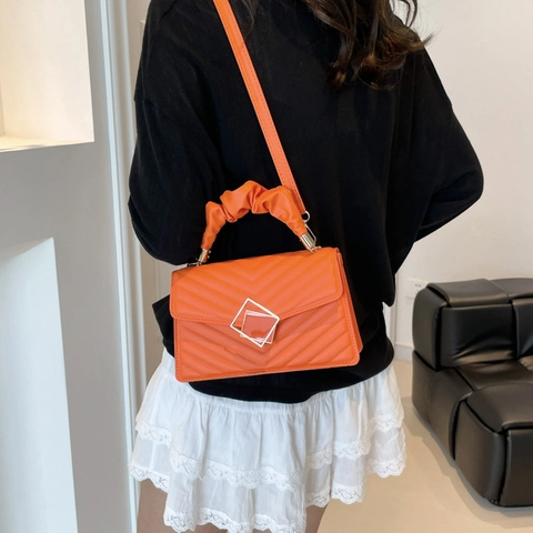 Fashion PU Leather Quilted Shoulder Bag For Women Ruched Handle Small Square Crossbody Bag Chic Versatile Handbag Chic Gift