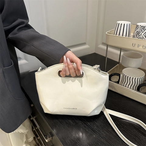 Borsa A Mano Da Donna In Pelle PU Lucida Impugnatura Ritagliata Borsa A Tracolla Versatile Pendolare Design Di Nicchia