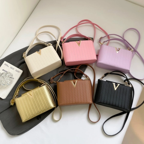 Women Fashion PU Leather Leopard Snakeskin Braided Handbag With Metal V Buckle Elegant Top Handle Shoulder Crossbody Bag