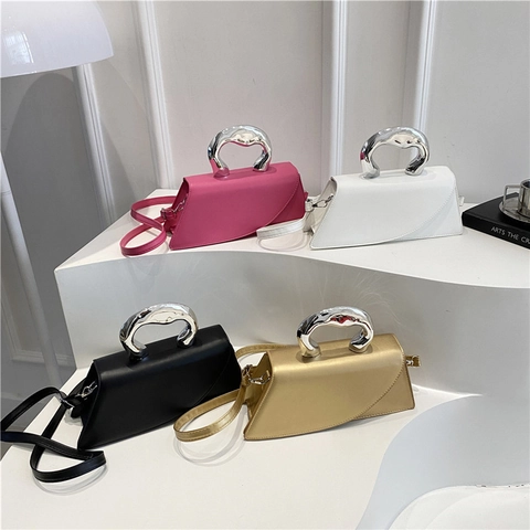 Bolso De Mano Asimétrico De Moda Para Mujer Cuero PU Asa De Metal Irregular Plateada Bolso Bandolera Fiesta