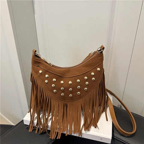 Women PU Leather Shoulder Bag Vintage Fringe Saddle Bag Rivet Crossbody Bag Casual Daily Tote Handbag