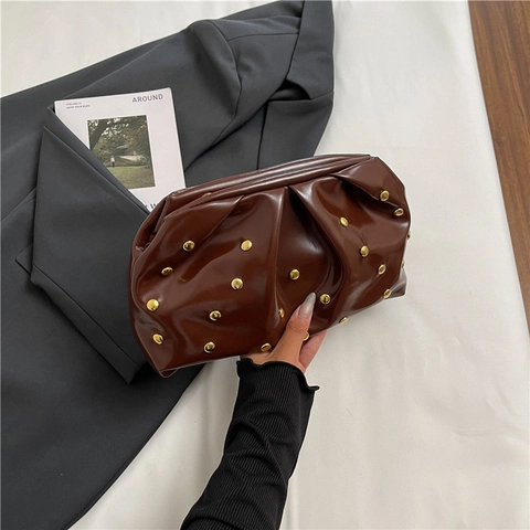 Bolso de Mano Plisado de Nailon con Remaches a la Moda Gran Capacidad Bolso Nube Minimalista Color Sólido para Mujer Bolso Axilar