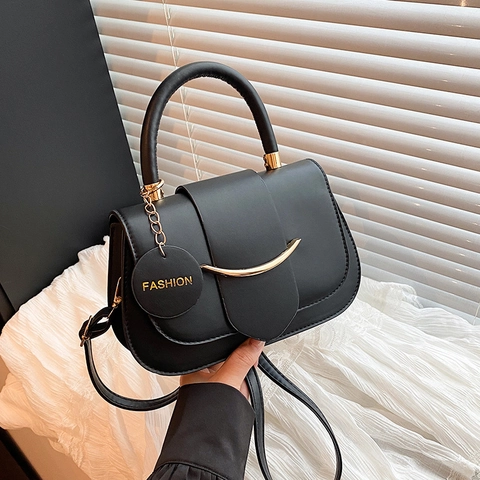 Bolso De Mano Para Mujer De Cuero PU Color Sólido Decoración Metálica Bolso De Hombro Cruzado Estilo Vintage Casual