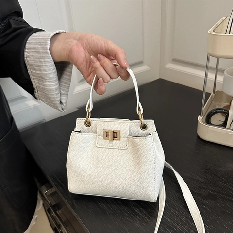Women's Urban Minimalist Lychee Pattern PU Leather Bucket Bag Retro Solid Color Crossbody Shoulder Bag With Gold Lock