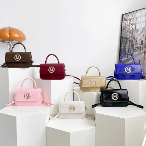 Bolso Bandolera de Piel Charol para Mujer Forma de Caja de Moda con Logo M de Metal Bolso Chic Diario