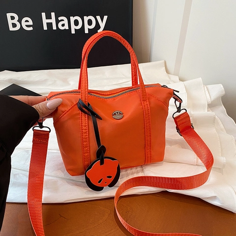 Mode Nylon Mini Tote Tasche Für Damen Mit Panda Anhänger Leichte Verstellbare Schultergurt Lässige Umhängetasche