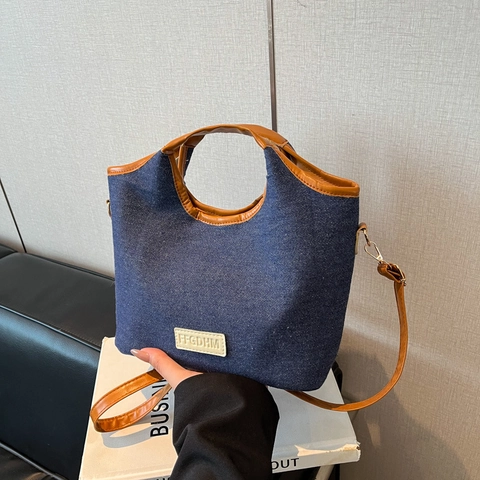 Borsa Tote Donna in Denim Patchwork Retro con Finiture in Pelle PU Borsa a Spalla Grande Capacità Tracolla con Ciondolo a Orsetto Borsa Giornaliera