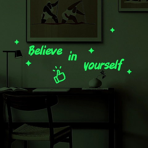 Adesivi Murali Luminosi Believe In Yourself Citazione Ispiratrice Stelle Pollice In Alto Glow In The Dark PVC
