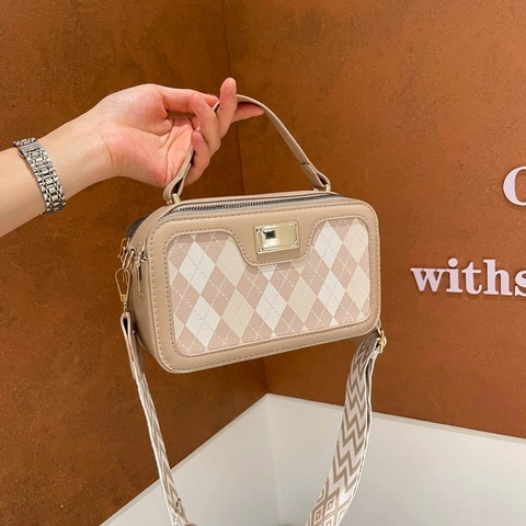 Retro Damen Rautenmuster PU Leder Quadratische Umhängetasche Mit Breitem Geometrischem Gurt Mode Handtasche Schultertasche