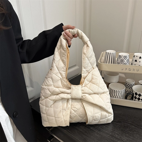 Damen Gesteppte Puffer Umhängetasche Große Schleife Diamantstruktur Polsterung Cloud Tasche Leichte Unterarmtasche Casual