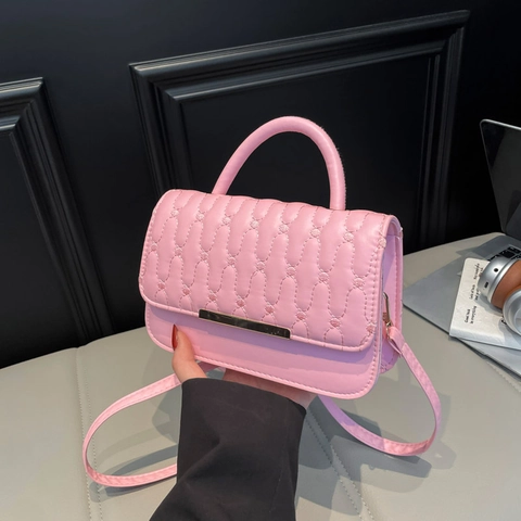 Women Quilted Wave Pattern Handbag Elegant PU Leather Shoulder Bag With Gold Metal Bar Decor Trendy Small Square Crossbody Bag