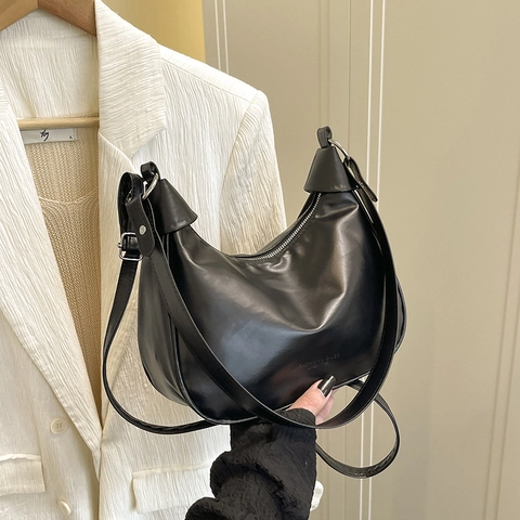 Women PU Leather Hobo Bag Minimalist Underarm Shoulder Bag Large Capacity Solid Color Fashion Commuter Handbag For Daily Use