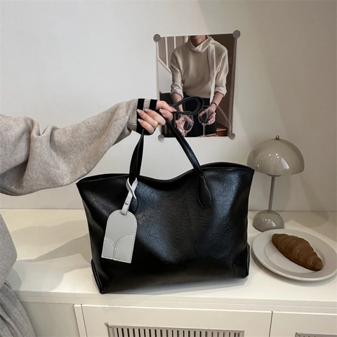 Borsa Tote Grande Da Donna Elegante Pelle PU Minimalista Pendolare Borsa A Tralla Sotto L'ascella Stile Vintage Morbida