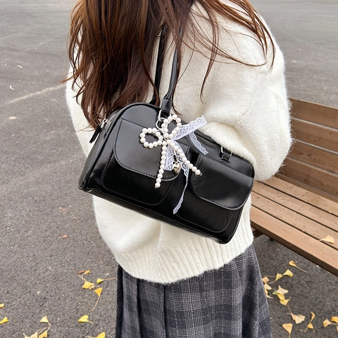 Borsa a Spalla Sottoascellare in Pelle PU Retrò da Donna Con Ciondolo Fiocco di Perle Artificiali Borsa a Mano Grande Capacità Cerniera
