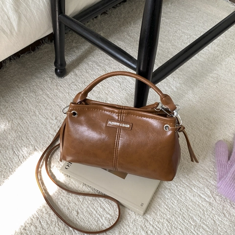 Damen Retro Koreanischen Stil Vielseitige Große Kapazität Tote Mode Pendler Umhängetasche Nylon Material Alltagsgebrauch