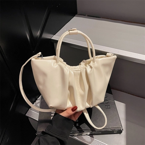 Damen Ruched Cloud Handtasche PU Leder Glänzende Plissierte Umhängetasche Mit Verstellbarem Schultergurt Tägliche Mode