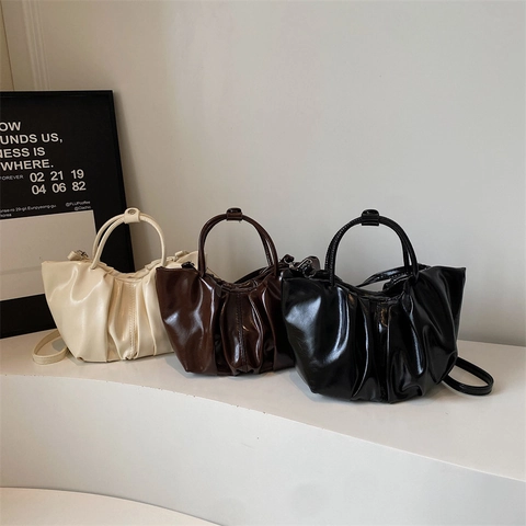 Stylish Women Ruched PU Leather Cloud Handbag Crossbody Bag Solid Color Pleated Shoulder Bag For Daily Commuting Fashion