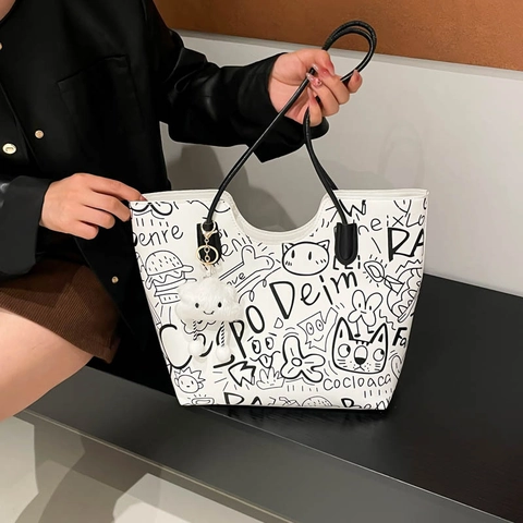 Women Fashion Graffiti Print Tote Bag Large Capacity Casual PU Leather Shoulder Bag With Cloud Pendant For School Work Daily