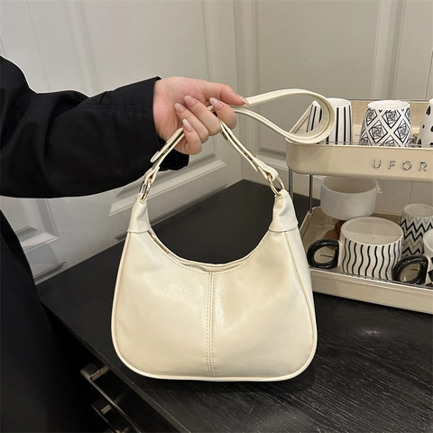 Bolso de Hombro de Piel PU Vintage para Mujer Diseño Medialuna Minimalista con Costuras Color Sólido Accesorios Dorados Diario