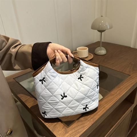 Bolso de Mano Acolchado para Mujer Con Bordado de Lazo Patrón de Diamante Bolso de Hombro para Diario Casual