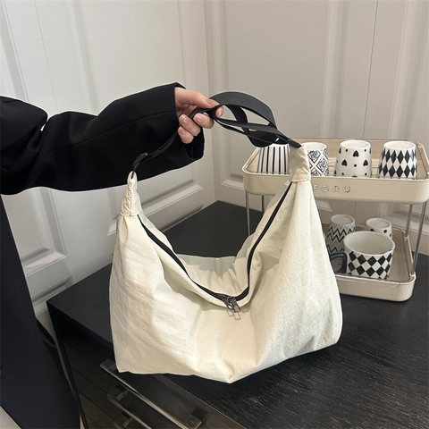 Bolso Tote de Nylon de Gran Capacidad Estilo Coreano Color Sólido Bandolera Minimalista Ligero Bolso Hobo para Mujer