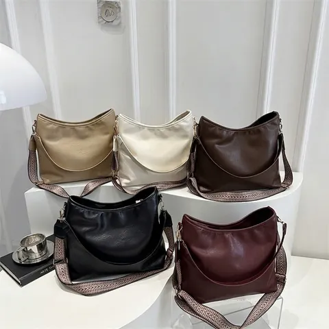 Women Large Capacity PU Leather Tote Bag Retro Hobo Shoulder Bag With Wide Geometric Pattern Strap Casual Daily Handbag