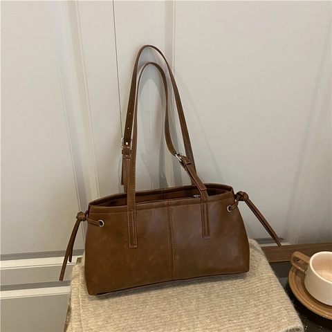 Vintage Damen PU Leder Schultertasche Große Kapazität Pendler Tote Bag Mit Seitlichem Kordelzug Und Verstellbaren Gurten