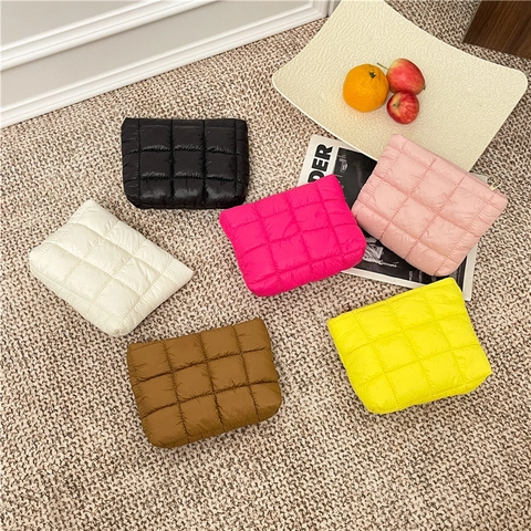 Women Quilted Puffer Clutch Bag Padded Nylon Cosmetic Pouch Zipper Daily Makeup Organizer Solid Color Fashion