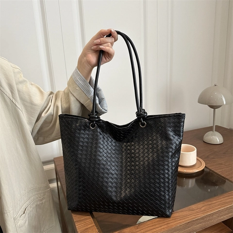 Women Minimalist PU Leather Woven Pattern Tote Bag Large Capacity Commuter Shoulder Bag Elegant Solid Color Handbag