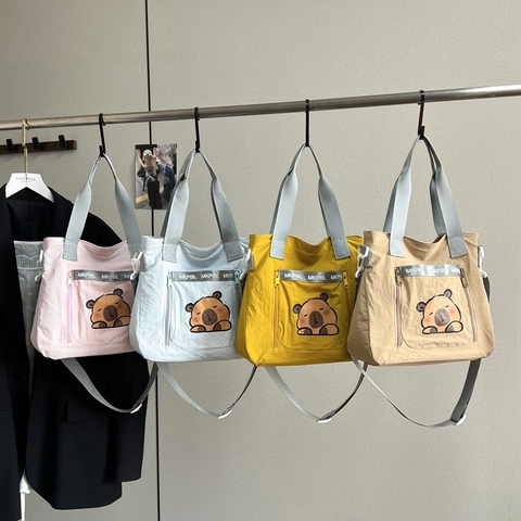 Women Casual Nylon Tote Bag Cartoon Capybara Large Capacity Crossbody Handbag Lightweight Travel Shoulder Bag For Students