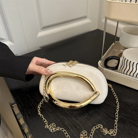 Mini Wildleder Handtasche Mit Großem Goldfarbenem Metallring Griff Und Kette Retro Elegante Umhängetasche Für Damen