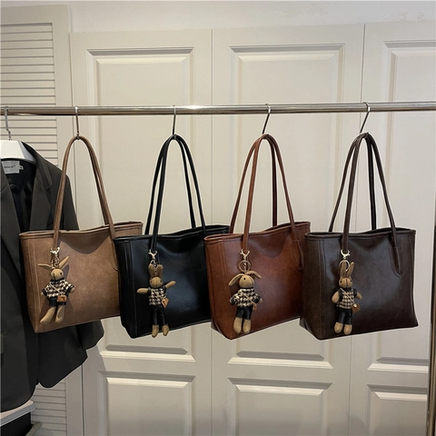 Borsa Tote da Donna in Pelle PU di Grande Capacità Borsa a Tracolla Casual di Design di Nicchia Con Simpatico Ciondolo a Coniglio Borsa alla Moda Vintage