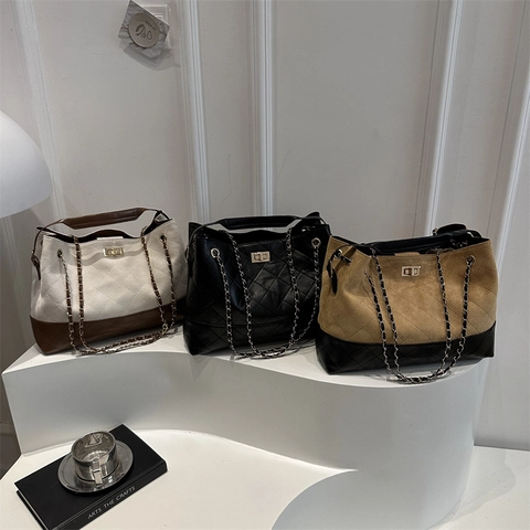 Borsa Tote da Donna a Rombi Trapuntata con Catena Grande Capacità Borsa a Tracolla Colore a Contrasto Moda Pelle Sintetica