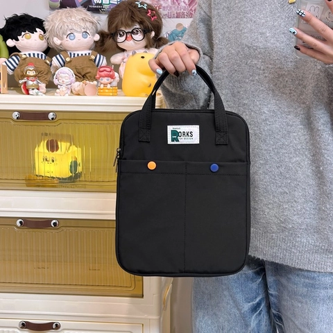 Maletín para Portátil de Nailon Urbano Simple Funda Multiusos para Tableta Con Bolsillos Frontales Y Botones en Contraste