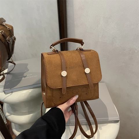 Sac à Dos Femme Rétro Marrone Daim Synthétique Mini Style Collège Mode Sac à Main d'Épaule Multifonctionnel avec Ours