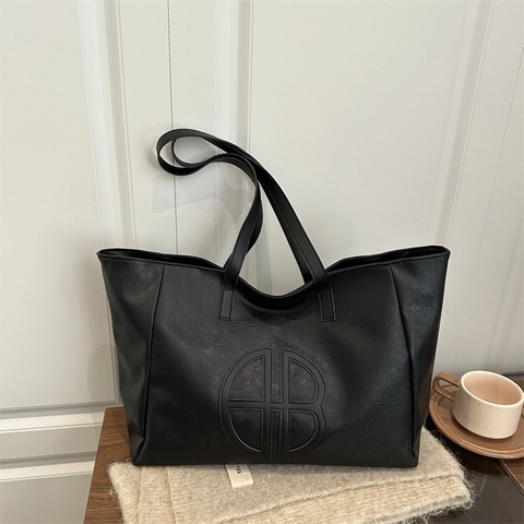Women's Large Capacity PU Leather Tote Bag Fashion Embossed Round Logo Shoulder Bag Commuting Daily Handbag