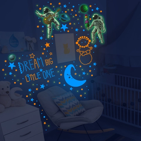 Pegatinas De Pared Luminosas PVC Brillan En La Oscuridad Espacio Astronauta Estrellas Luna Patrones Dormitorio Infantil Decoración