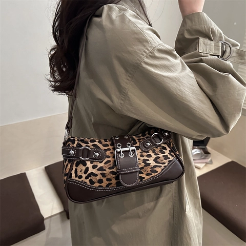 Damen Leopardenmuster Unterarmtasche Y2K Vintage Schultertasche PU Leder Handtasche Mit Metallschnalle Und Nieten Für Tägliche Mode