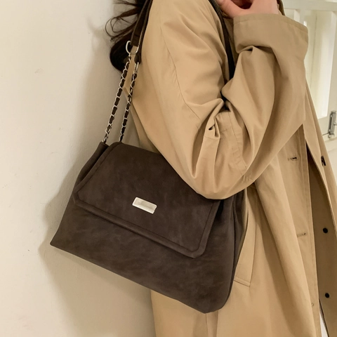 Vintage Matte PU Leren Ketting Schoudertas Voor Dames Minimalistische Retro Vierkante Handtas Met Metalen Gesp Dagelijkse Forenzentas