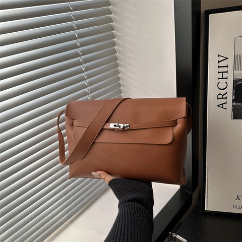 Women's Simple PU Leather Square Shoulder Bag Fashion Flap Crossbody Bag With Metal Turn-lock Elegant Urban Commuter Bag
