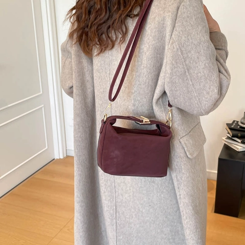 Women Crossbody Bag PU Leather Retro Simple Handbag With Adjustable Strap Square Elegant Shoulder Bag For Daily Use