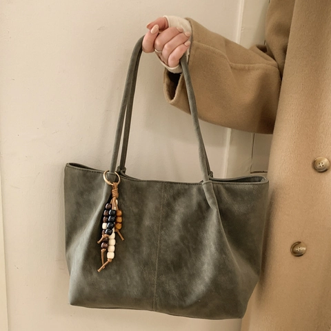 Bolso Tote para Mujer de Cuero PU Mate Retro Gran Capacidad Con Colgante de Borla de Cuentas Bolso de Hombro Casual