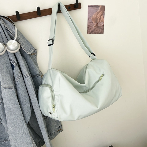 Large Capacity Nylon Crossbody Bag Women Fitness Gym Travel Shoulder Handbag Multi Pocket Adjustable Strap Minimalist