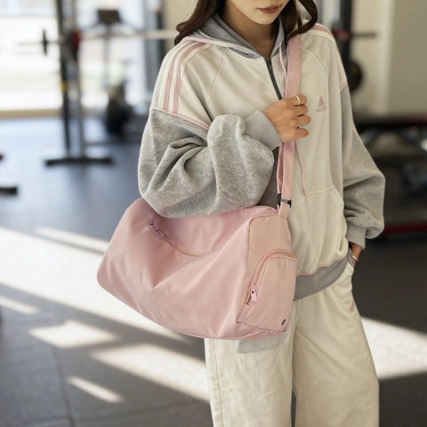 Women's Lightweight Large Capacity Nylon Sports Gym Bag Waterproof Travel Duffel Bag With Adjustable Shoulder Strap For Yoga Swimming Workout