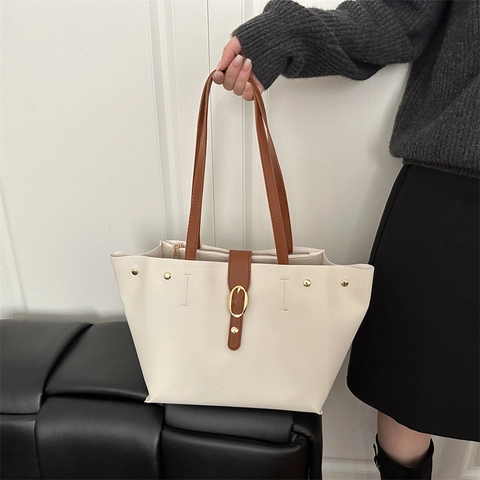 Bolso Tote De Cuero PU Gran Capacidad Vintage Bolso De Hombro Mano Mujeres Diario Estilo Retro Color Sólido Hebilla Dorada Remaches