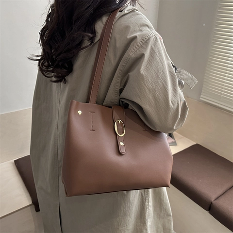 Bolso Tote De Cuero PU Gran Capacidad Vintage Bolso De Hombro Mano Mujeres Diario Estilo Retro Color Sólido Hebilla Dorada Remaches