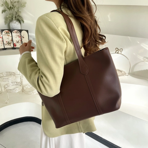 Large Capacity Women PU Leather Tote Bag Vintage Minimalist Solid Color Shoulder Bag For Daily Commute Work Fashion Handbag
