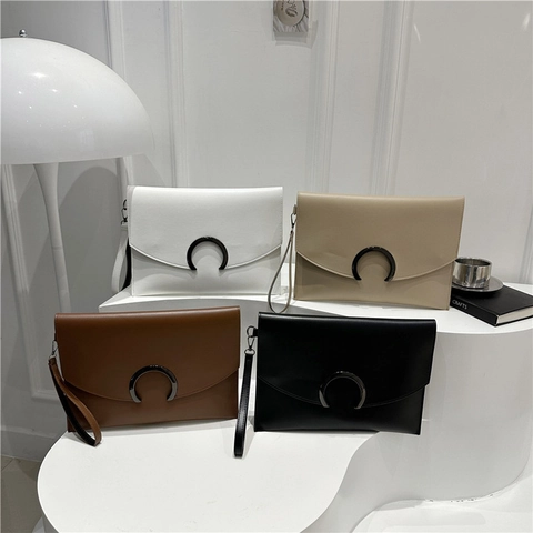 Bolso de Mano Minimalista de Cuero de PU para Mujer Bolso de Sobre de Moda de Color Sólido Con Hebilla de Metal Correa de Muñeca