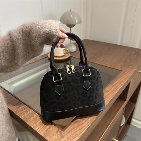 Bolso Concha Con Estampado De Leopardo Flocado De Leopardo Y Cuero PU Bolso Bandolera Hombro Herrajes Dorados Moda Informal Mujeres