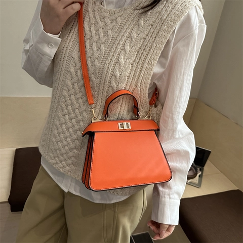Sac à Main Trapèze Femme en Similicuir avec Fermoir Pivotant Métallique Sac Bandoulière Élégant Polyvalent